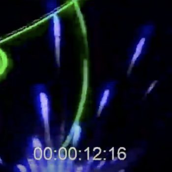 38. Лазер на сцене